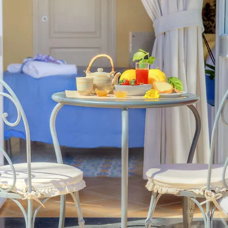'la Vigna' 4* Procida